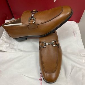 NIB Salvatore Ferragamo Men's Gancini Loafers